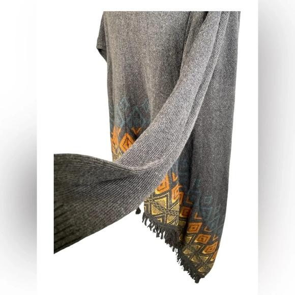 Woolrich Southwestern Cardigan Sweater Wool Blend Shawl Fringe Gray NWT Medium - Picture 6 of 15